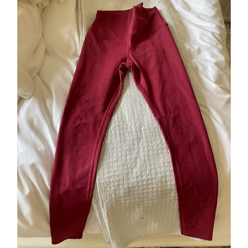 Alo Yoga red airlift leggings size small